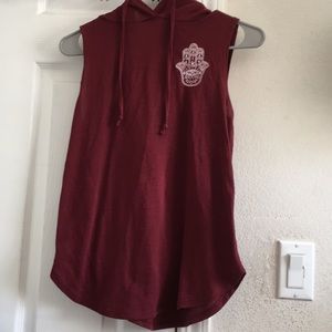 long tank top wit a hoodie and strings